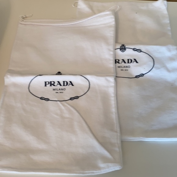 Authentic Prada red leather pumps. - Picture 7 of 8